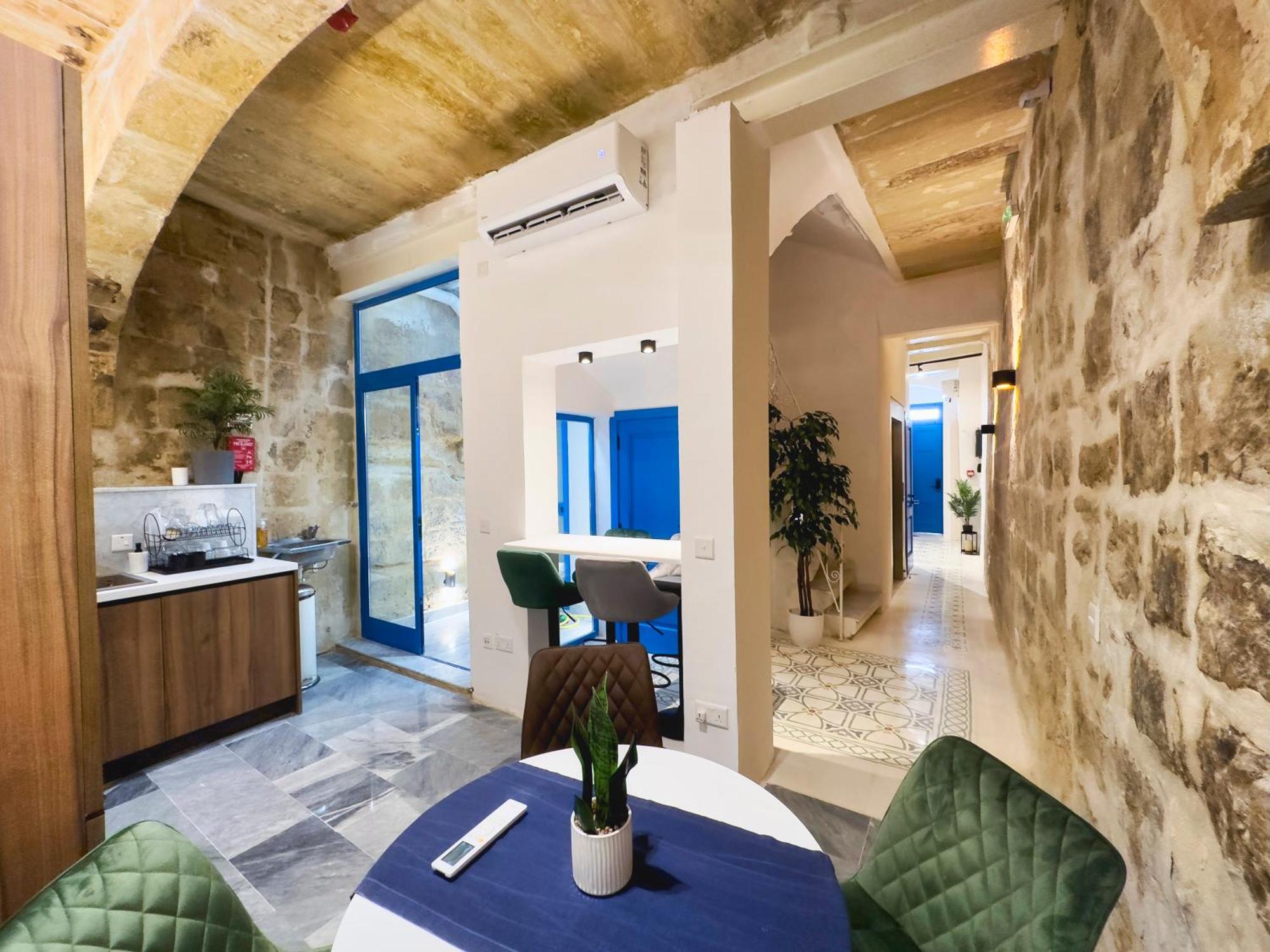 Mandera'S Boutique Suites & Dorms バレッタ エクステリア 写真