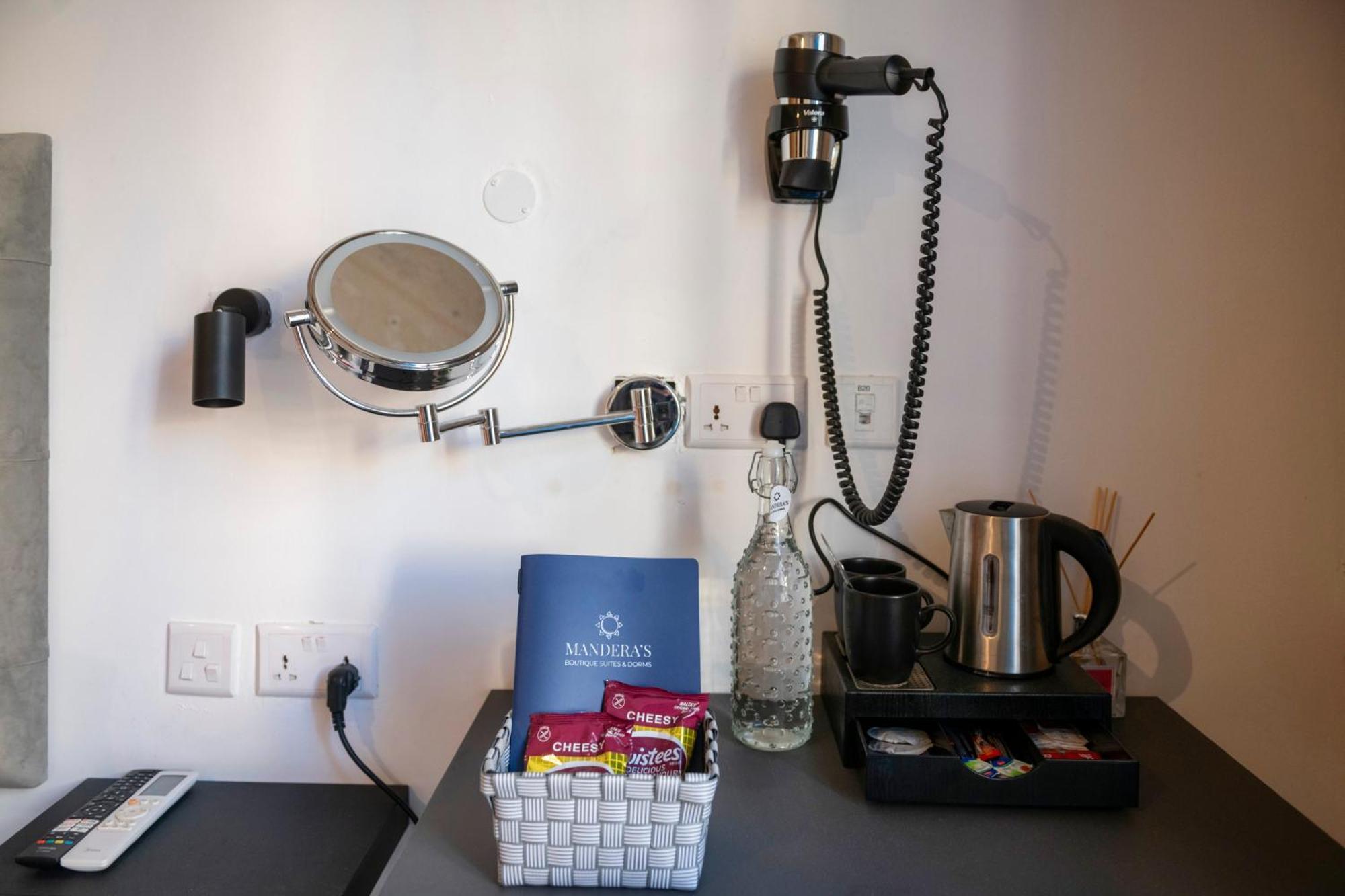 Mandera'S Boutique Suites & Dorms バレッタ エクステリア 写真