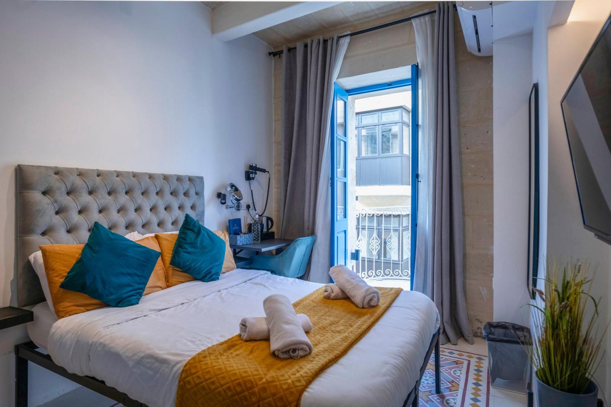 Mandera'S Boutique Suites & Dorms バレッタ エクステリア 写真