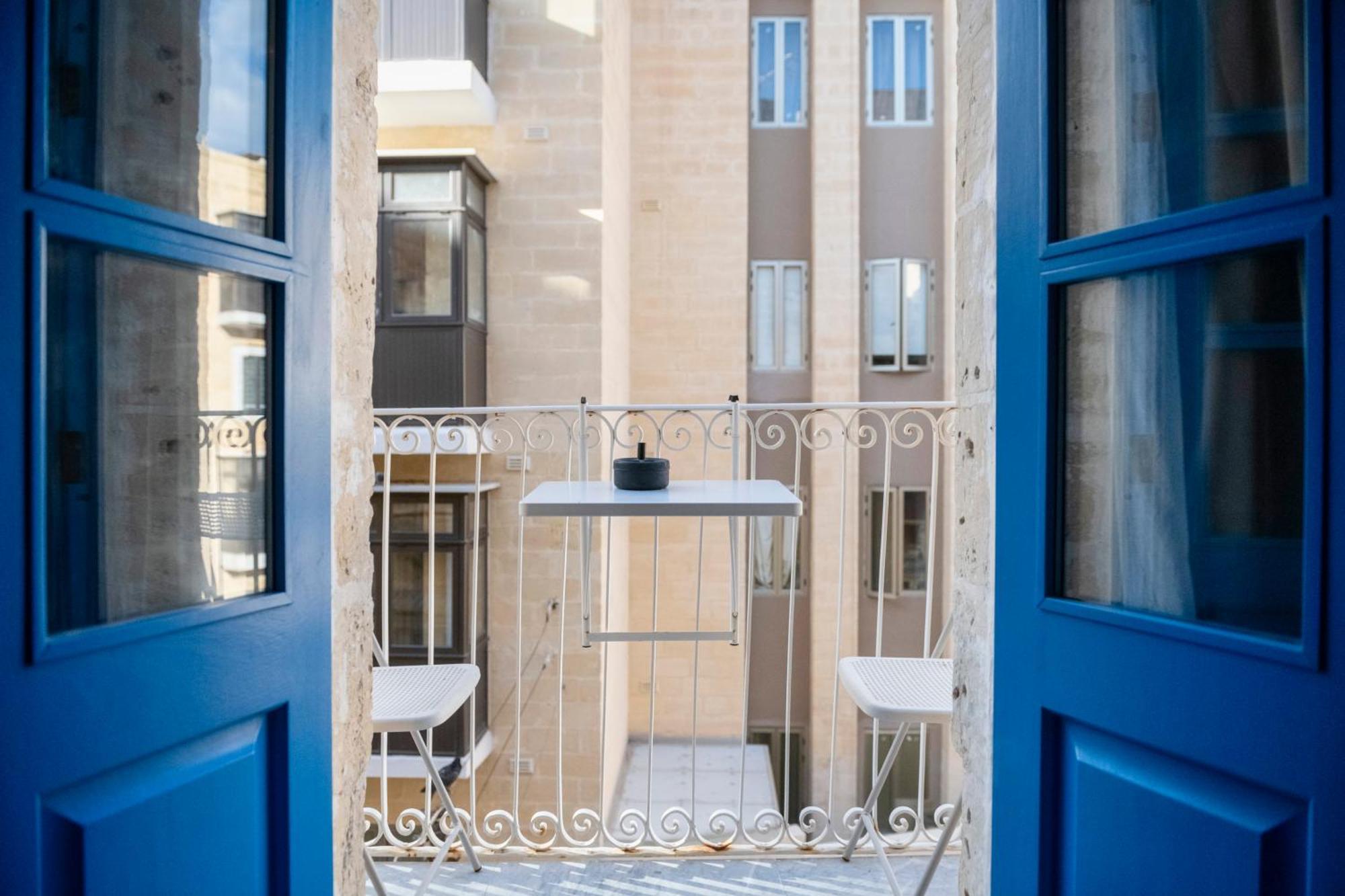 Mandera'S Boutique Suites & Dorms バレッタ エクステリア 写真