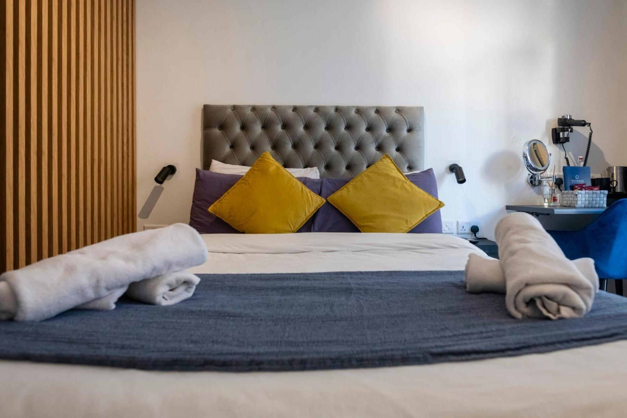 Mandera'S Boutique Suites & Dorms バレッタ エクステリア 写真