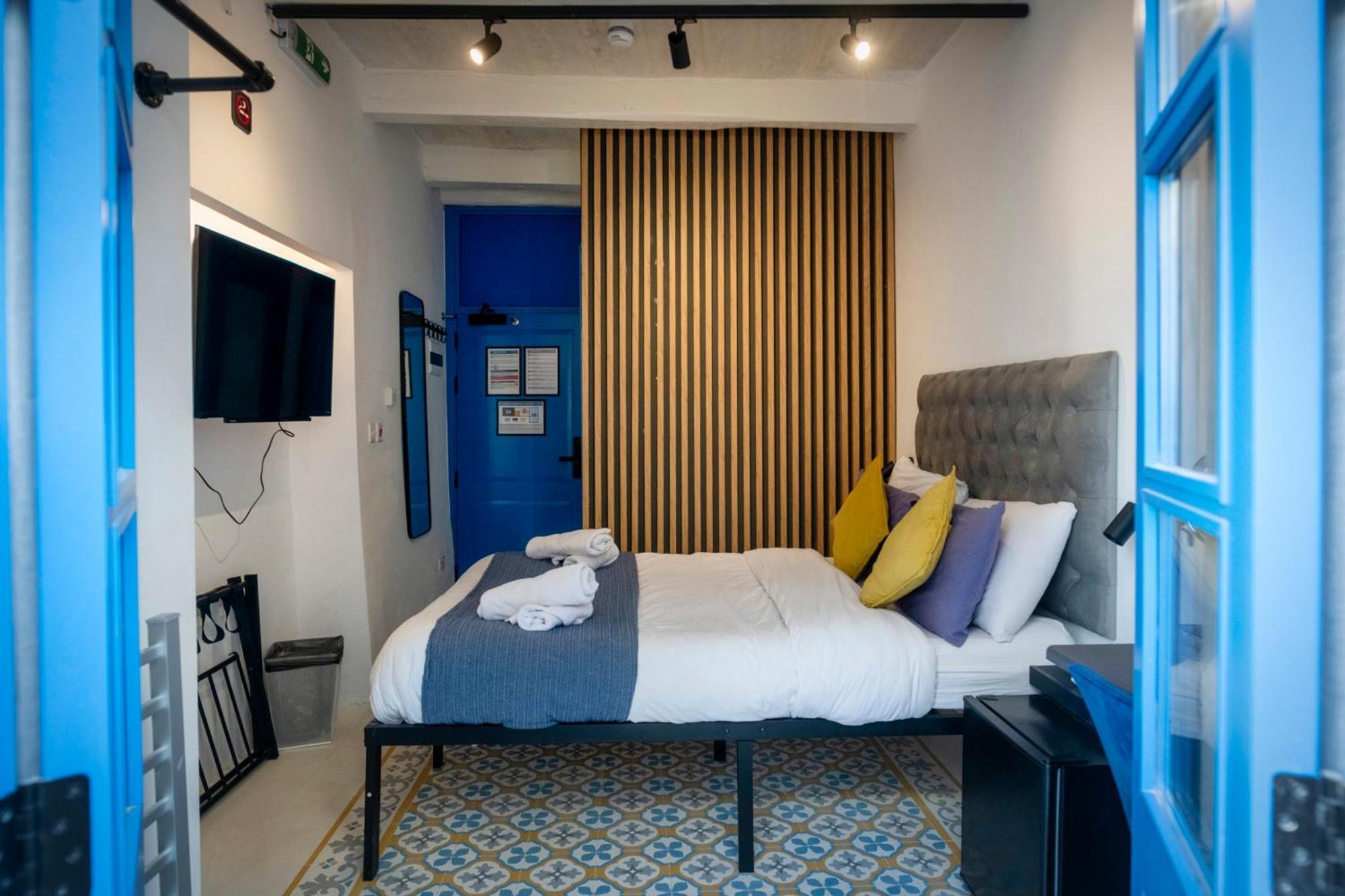 Mandera'S Boutique Suites & Dorms バレッタ エクステリア 写真
