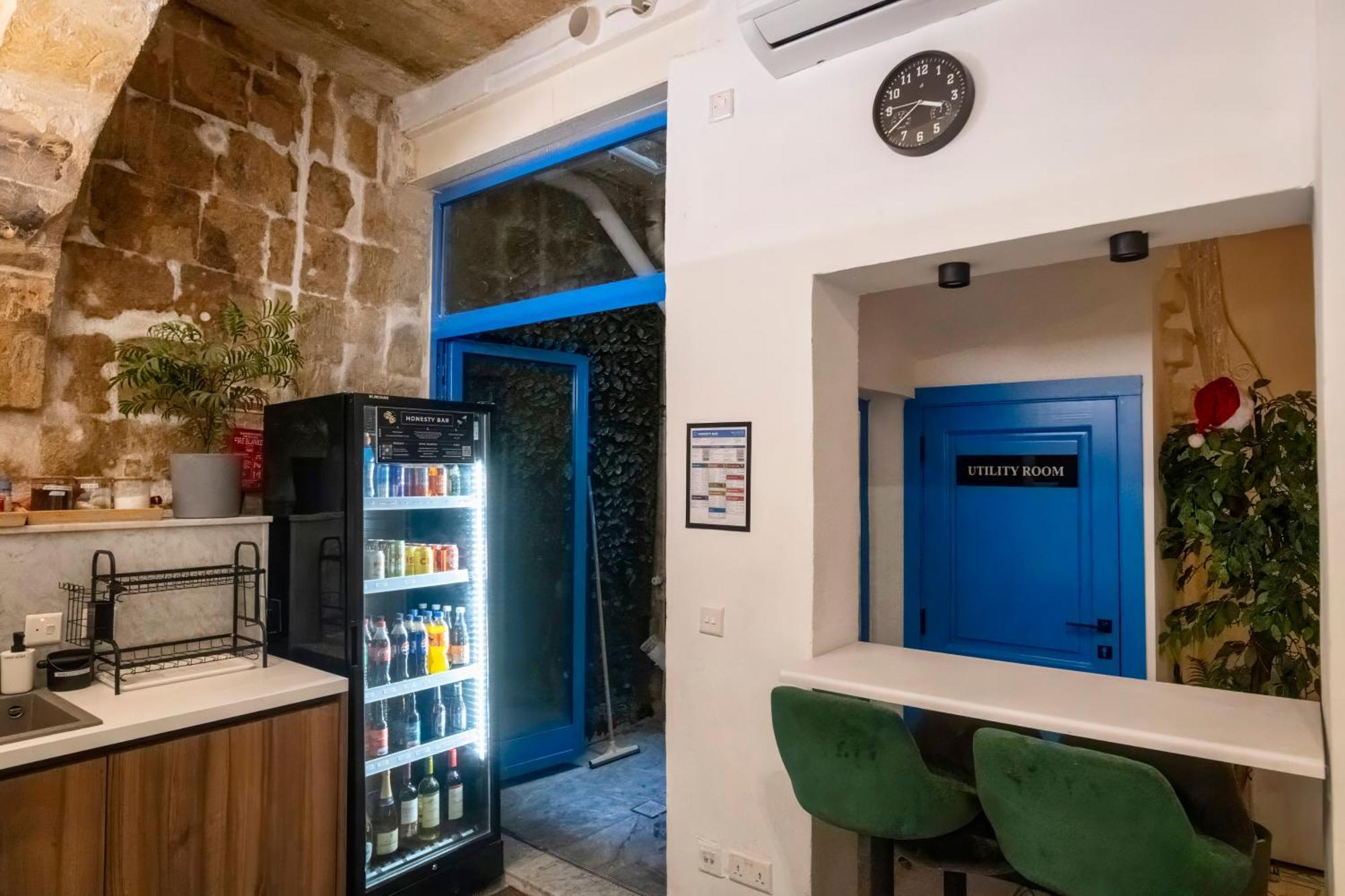 Mandera'S Boutique Suites & Dorms バレッタ エクステリア 写真