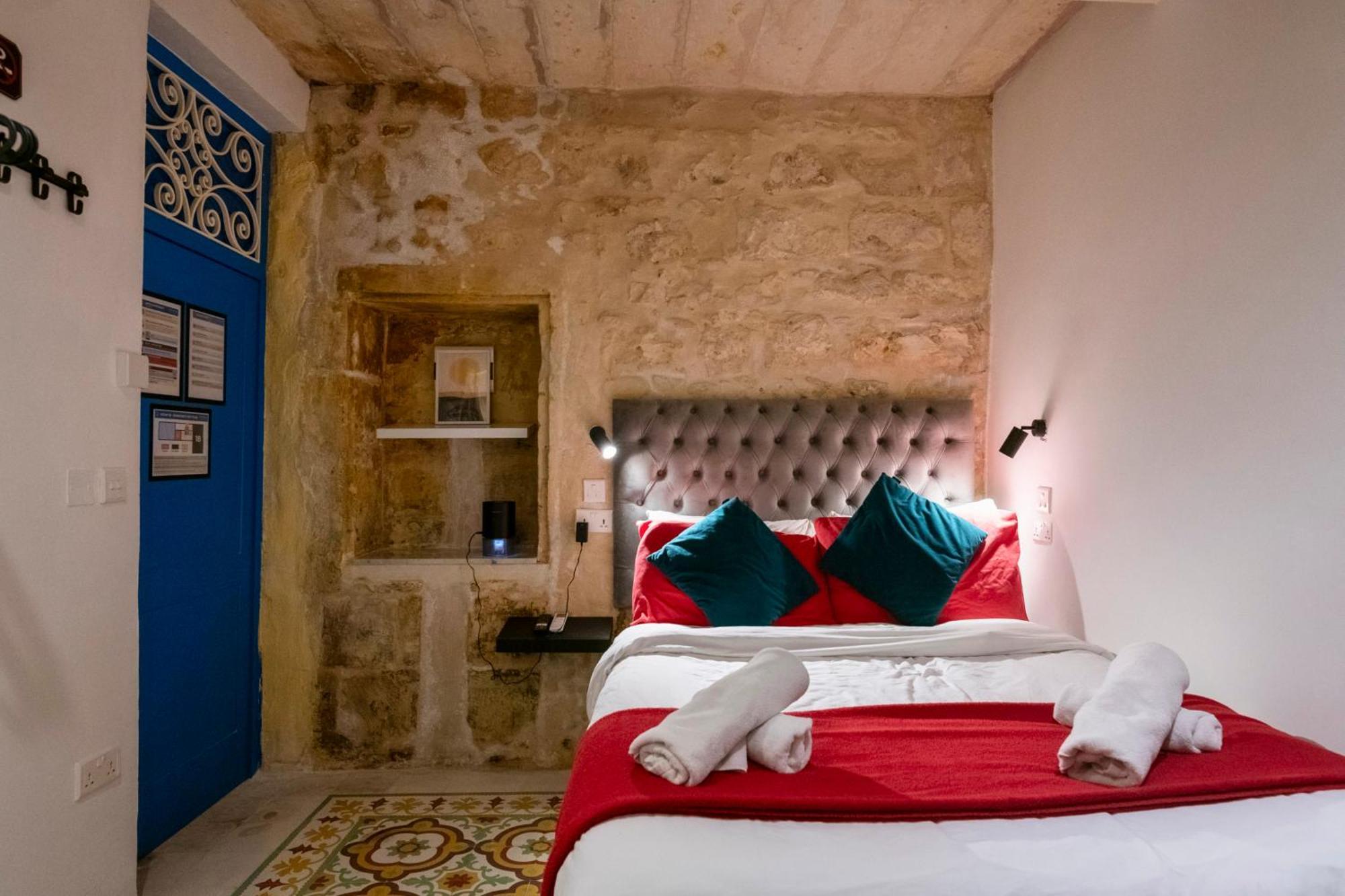 Mandera'S Boutique Suites & Dorms バレッタ エクステリア 写真